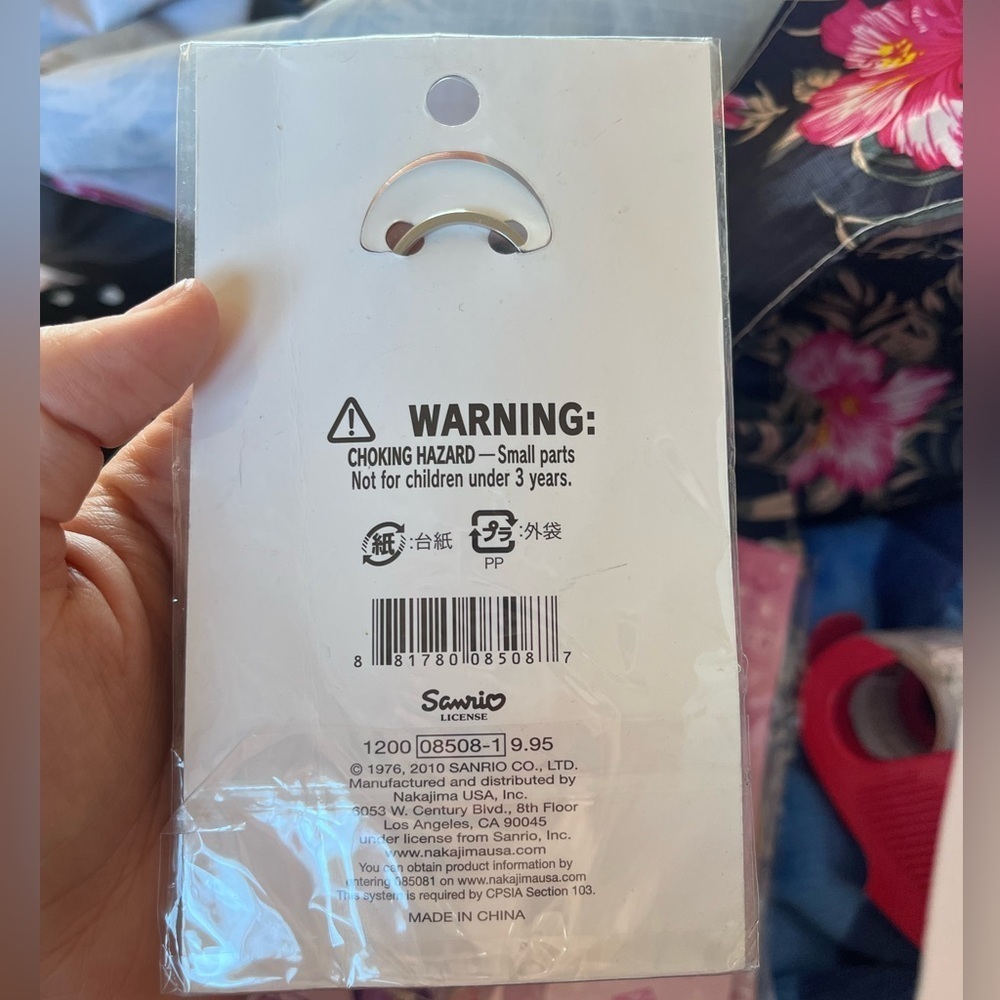 Hello Kitty Keychain - Picture 2 of 2